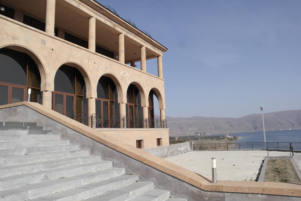 Akhtamar Hotel Cjsc Arzakan Exterior photo