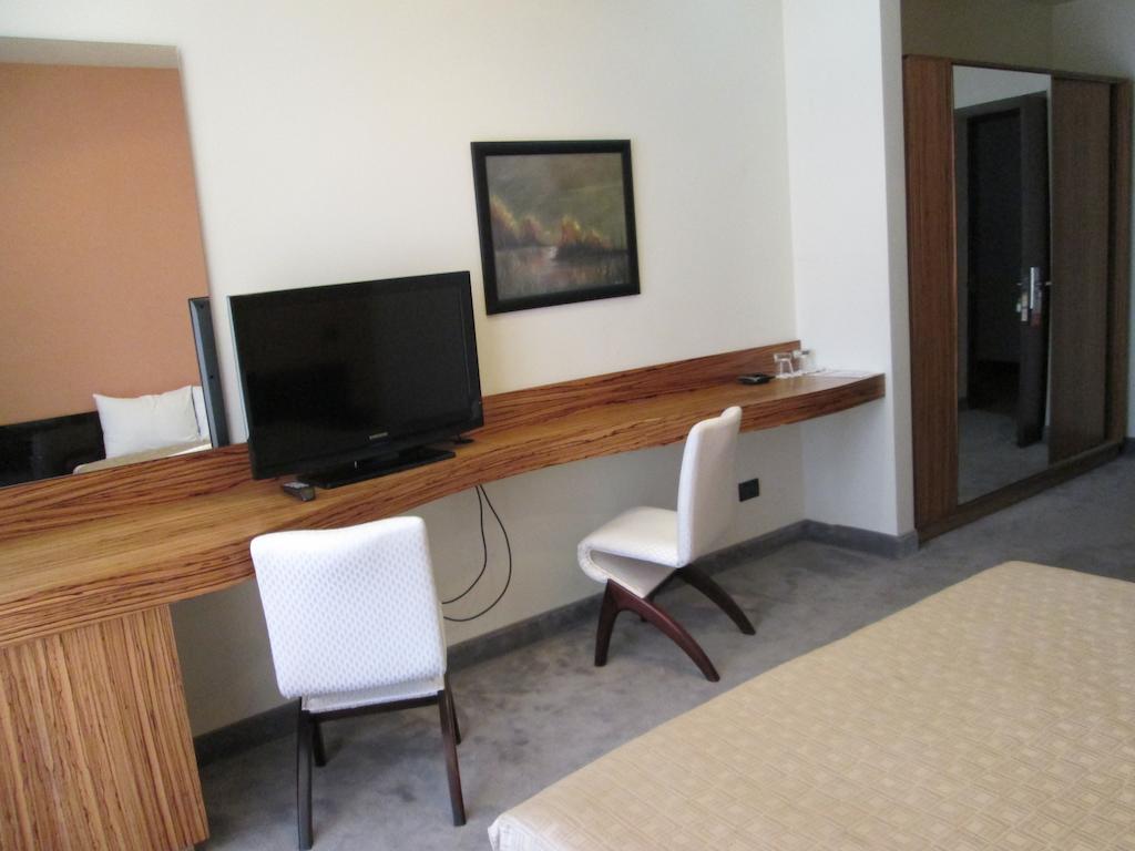 Akhtamar Hotel Cjsc Arzakan Room photo