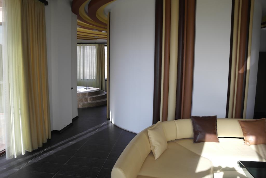 Akhtamar Hotel Cjsc Arzakan Room photo