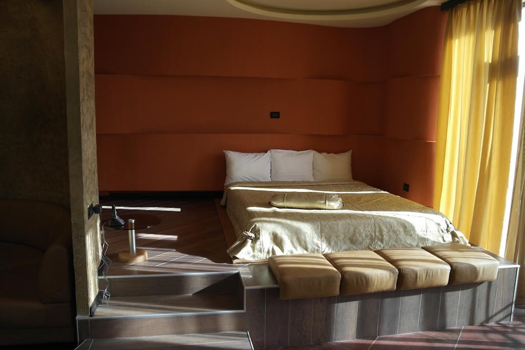 Akhtamar Hotel Cjsc Arzakan Room photo